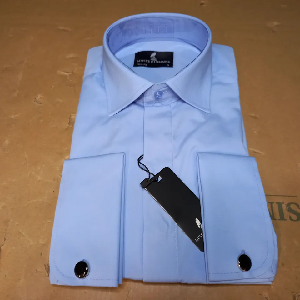 MOSES KUSHNER LOT OF 5 LONG SLEEVE SLIM FIT BUTTONED BLUE SHIRTS IN VARIOUS SIZE - 2 SMALL, 2 XL, 1 XXL  