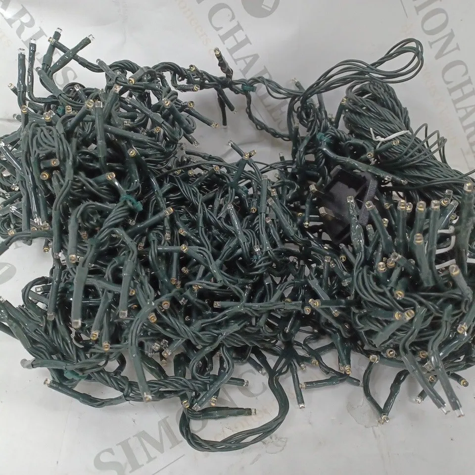 CLUSTERED MULTI FUNCTION CURTAIN LIGHTS WARM WHITE