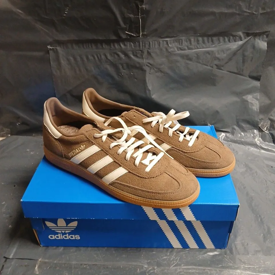 ADIDAS SPEZIAL SNEAKERS – BROWN SUEDE, ON BLUE ADIDAS BOX UK 11
