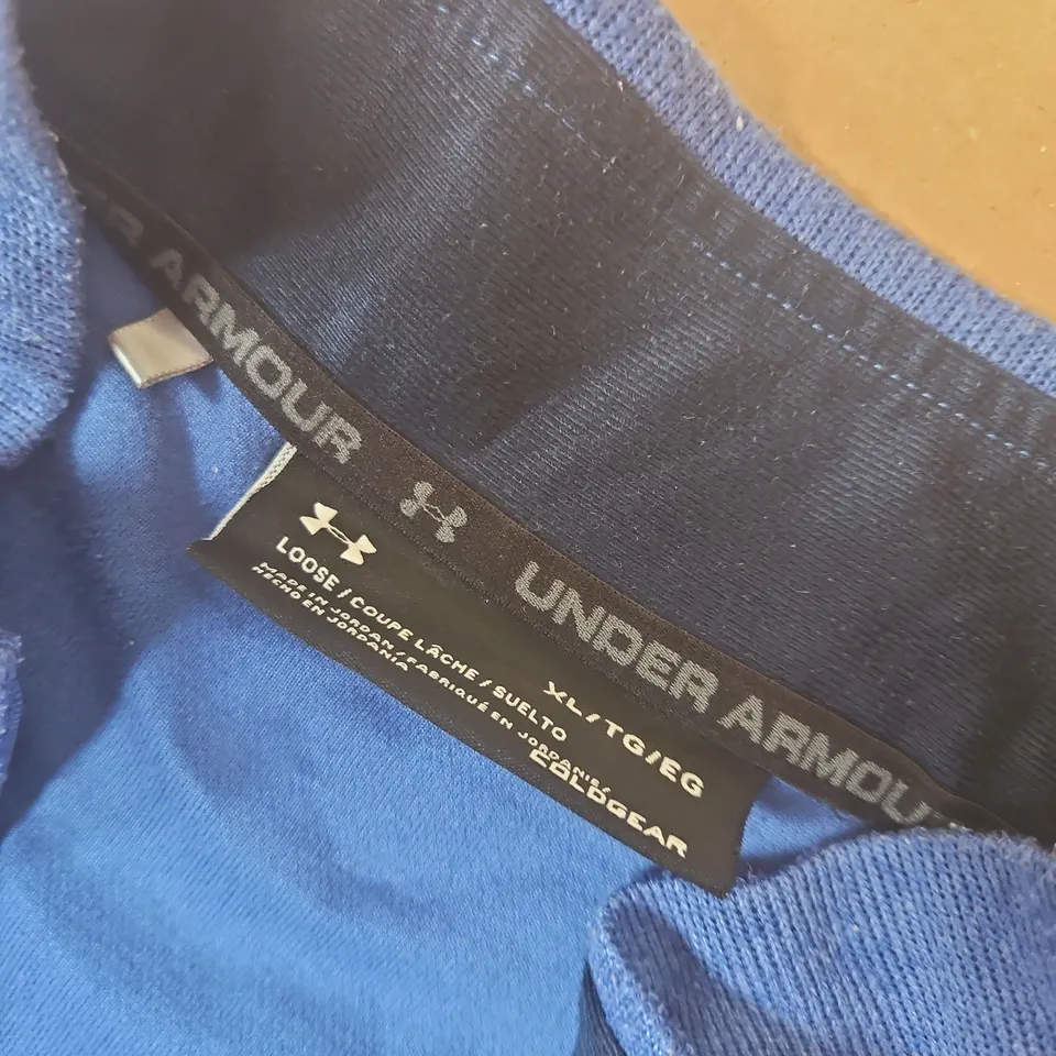 UNDER ARMOUR HALF ZIP FLEECE IN BLUE - XL