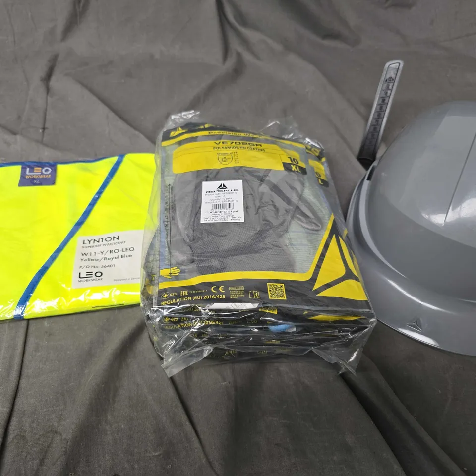 APPROXIMATELY 20 ASSORTED WORKWEAR PRODUCTS TO INCLUDE VESTS, HELMETS, GLOVES ETC