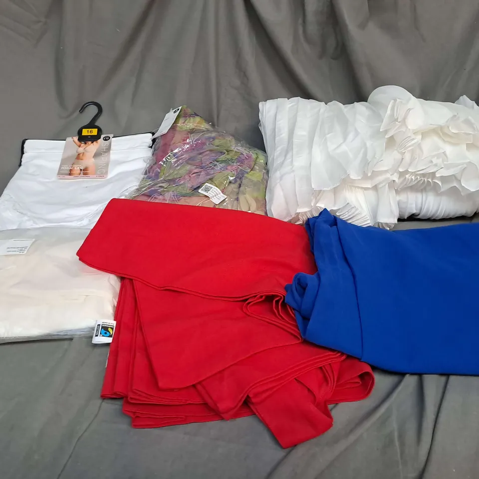 LARGE QAUNTIITY OF ASSORTED CLOTHING ITEMS IN VARIOUS STYLES, SIZES AND COLOURS