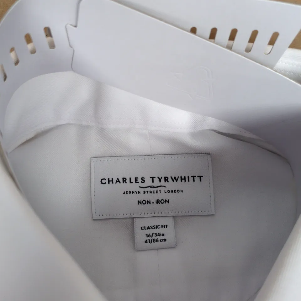 CHARLES TYRWHITT WHITE NON-IRON DRESS SHIRT – CLASSIC FIT, NECK 16/34IN