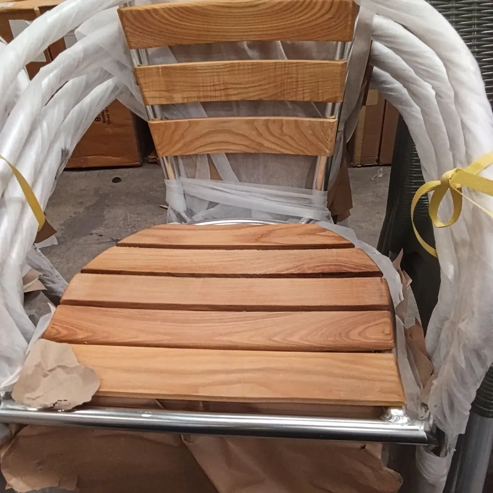 SET OF 4 STEEL/WOODEN CHAIRS 