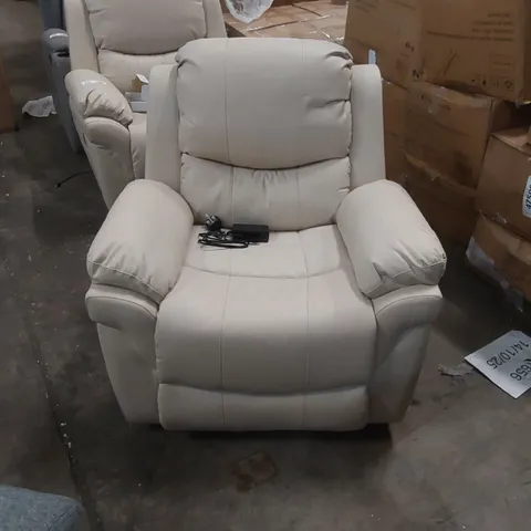 QUALITY DESIGNER FAUX LEATHER ELECTRIC RECLINING ARMCHAIR