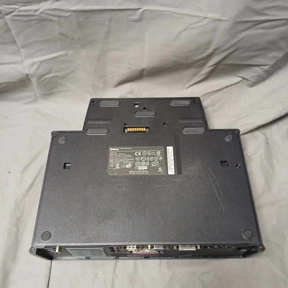 DELL PD01X DOCKING STATION (D/DOCK)