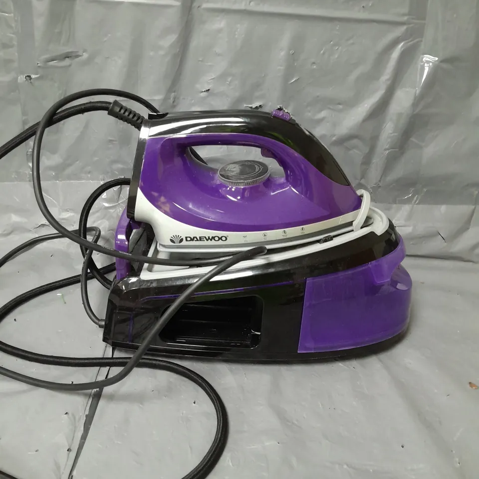 DAEWOO POWER GLIDE STEAM STATION IRON 2400W