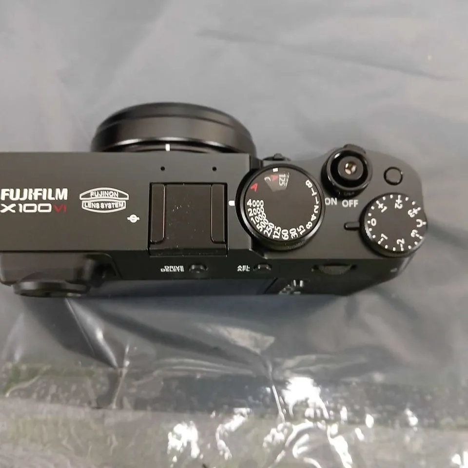 FUJIFILM DIGITAL CAMERA X100 VI  