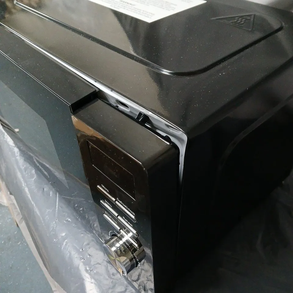 SWAN 20L 700W DIGITAL MICROWAVE IN BLACK - COLLECTION ONLY
