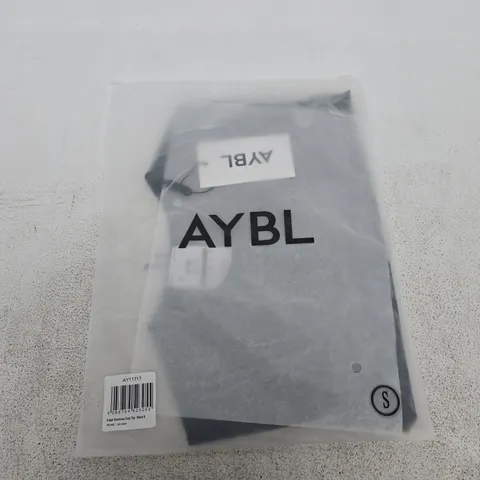 BAGGED AYBL ADAPT SEAMLESS CROP TOP – BLACK, SIZE S