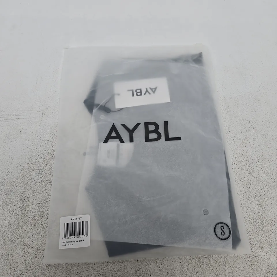 BAGGED AYBL ADAPT SEAMLESS CROP TOP – BLACK, SIZE S
