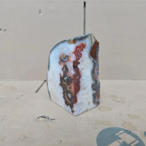 AGATE GEODE SLICE – POLISHED FACE WITH BANDING, DECORATIVE MINERAL