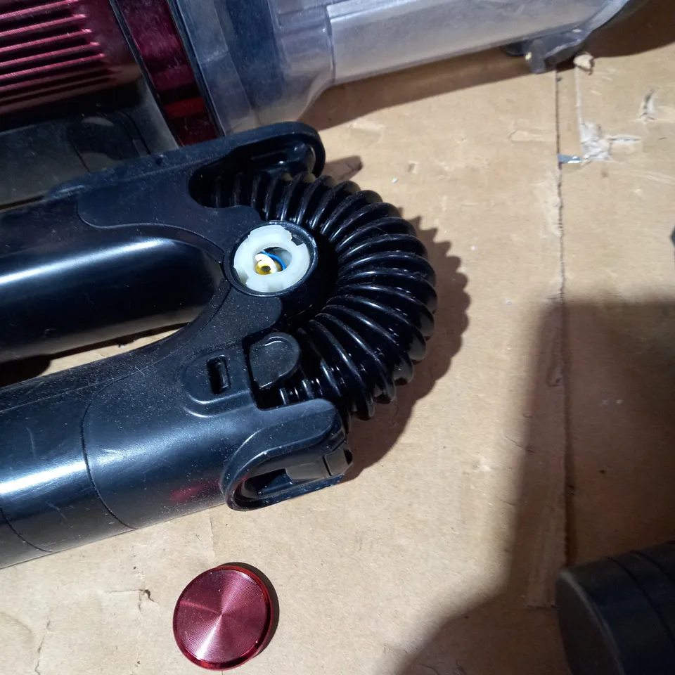 SHARK CORDLESS VACUUM WITH POWERFINS, FLEXOLOGY & TRUPET IZ300UKT