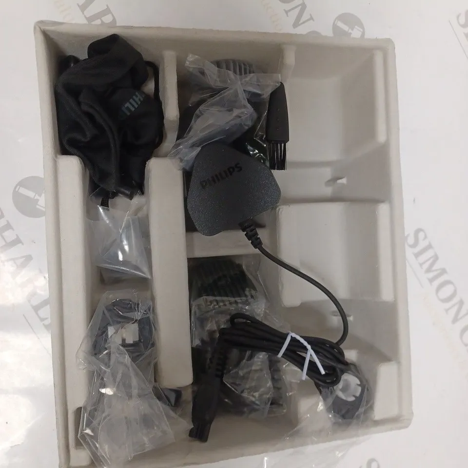 PHILIPS ALL IN ONE TRIMMER - 7000 SERIES. 
