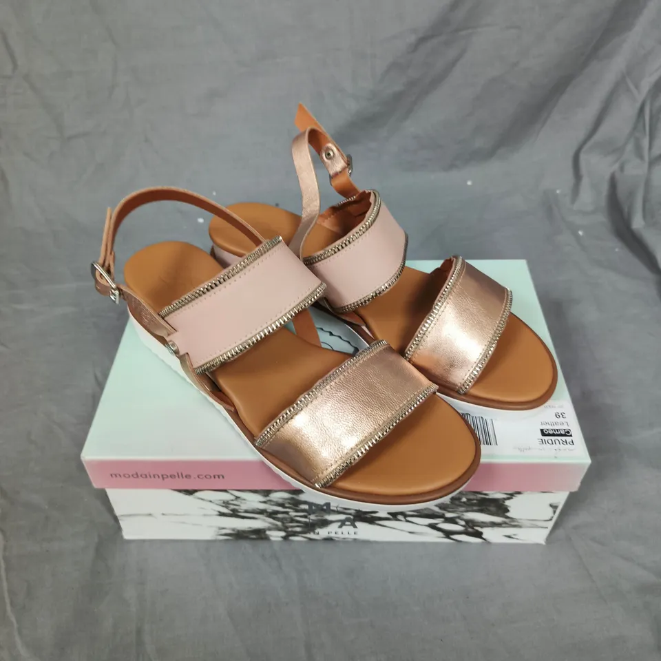 MODA IN PELLE PRUDIE CAMEO LEATHER WEDGE SANDALS – UK 6 