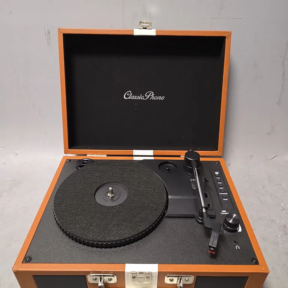BOXED CLASSIC PHONO BY LENCO TURNTABLE WITH BLUETOOTH RECEPTION TT-120BNWH