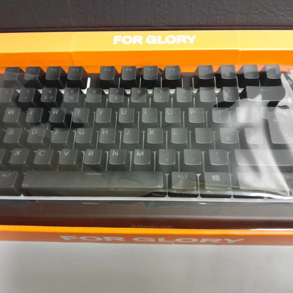 BOXED STEELSERIES APEX 3 TKL KEYBOARD