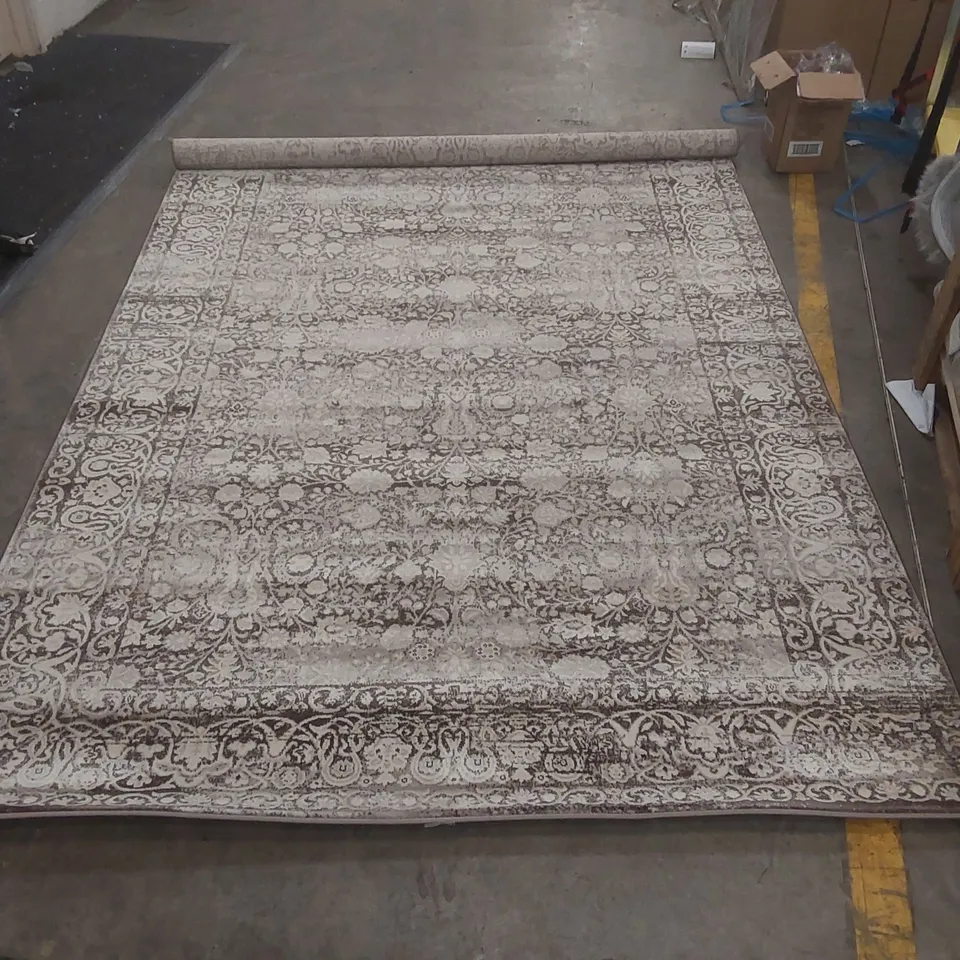 QUALITY ORIENTAL HAND WOVEN AREA RUG - 6' x 9'