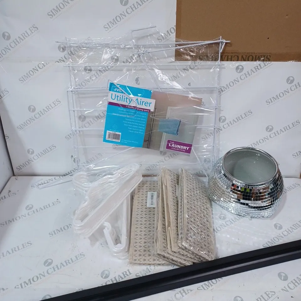 APPROXIMATELY 10 ASSORTED HOUSEHOLD PRODUCTS TO INCLUDE UTILITY AIRER, CLOTHES HANGERS, WASTE BINS ETC