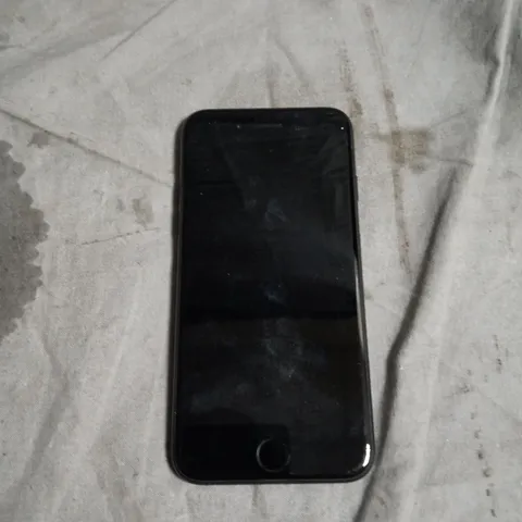 APPLE IHPONE 7 SMARTPHONE 