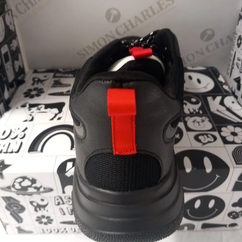 BRAND NEW BOXED PAIR OF KOI HYPER MEN'S BLACK NEUTRON TRAINERS SIZE 12