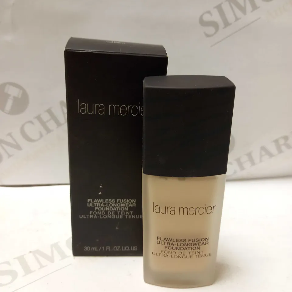 LAURA MERCIER FLAWLESS LONGWEAR FOUNDATION - 1C0 CAMEO 