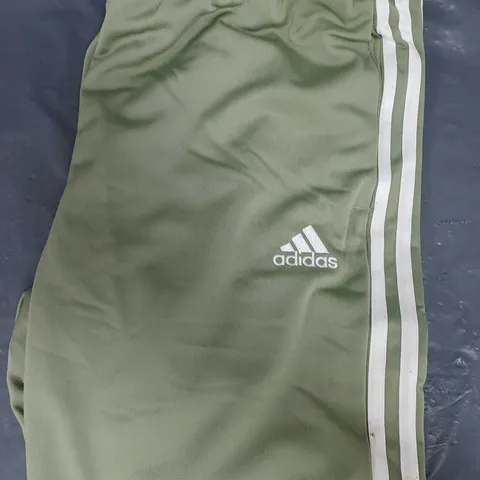 ADIDAS REGULAR FIT TAPERED LEG JOGGERS IN GREEN/WHITE UK SIZE LARGE