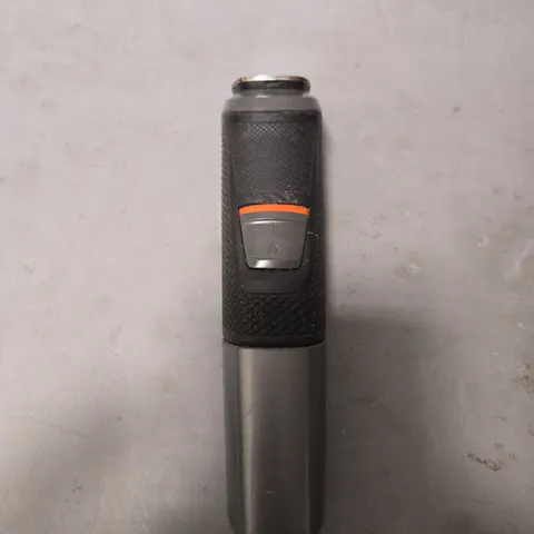 PHILIPS MULTIGROOM SERIES 5000 TRIMMER