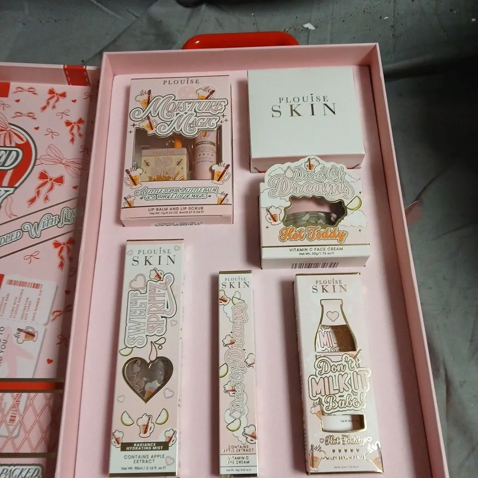 PLOUISE SKIN WRAPPED WITH LOVE SKINCARE GIFT SET