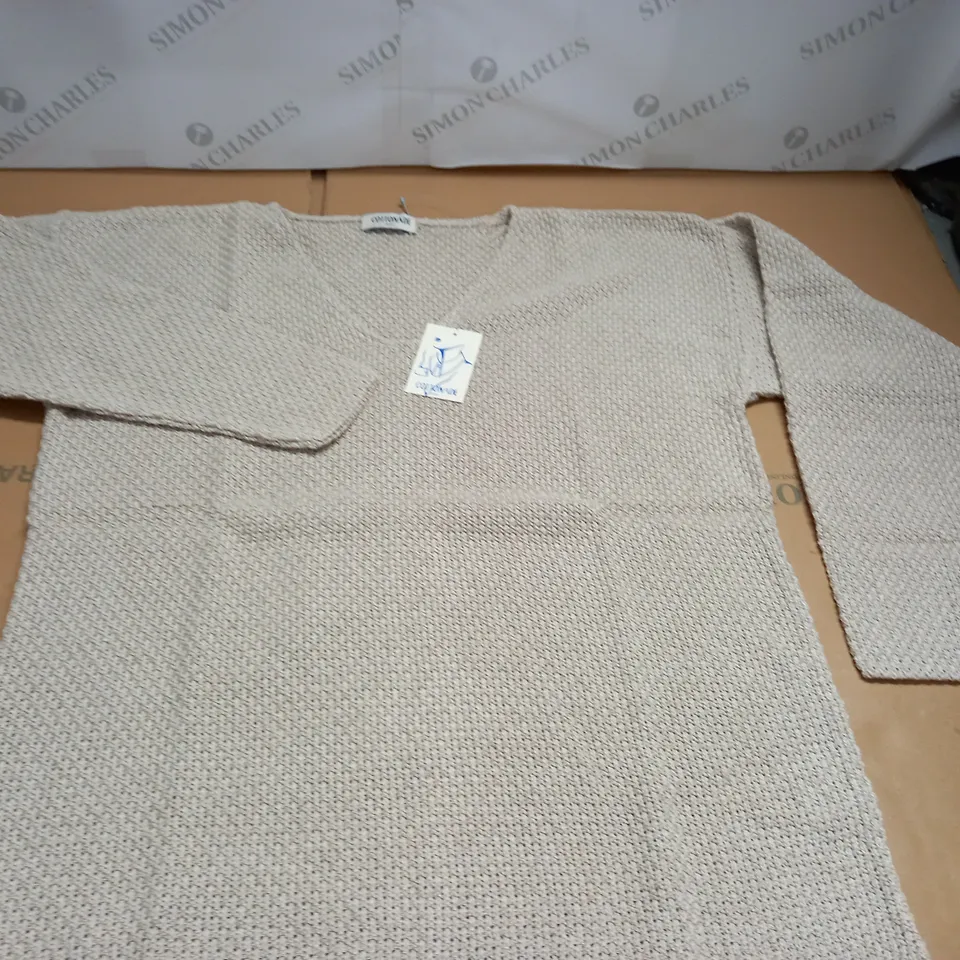 LOT OF APPROXIMATELY 24 COTTONADE NATURAL V-NECK JUMPERS - SIZE UNSPECIFIED
