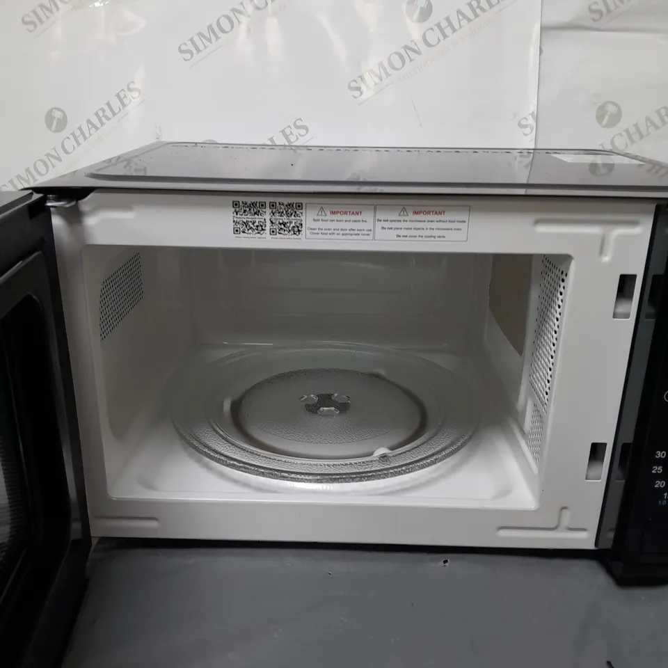 BOXED COOKWORKS 700 WATT MICROWAVE BLACK - COLLECTION ONLY