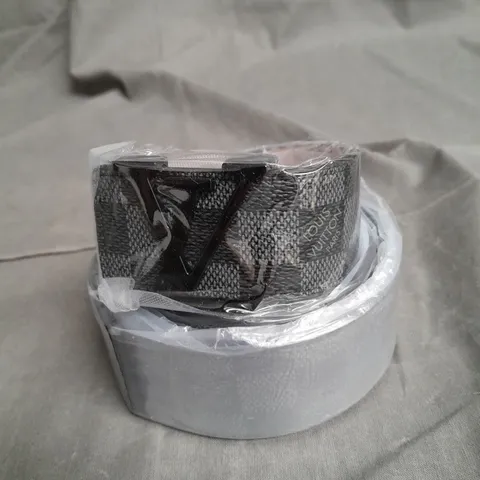 LV INITIALS REVERSIBLE BELT