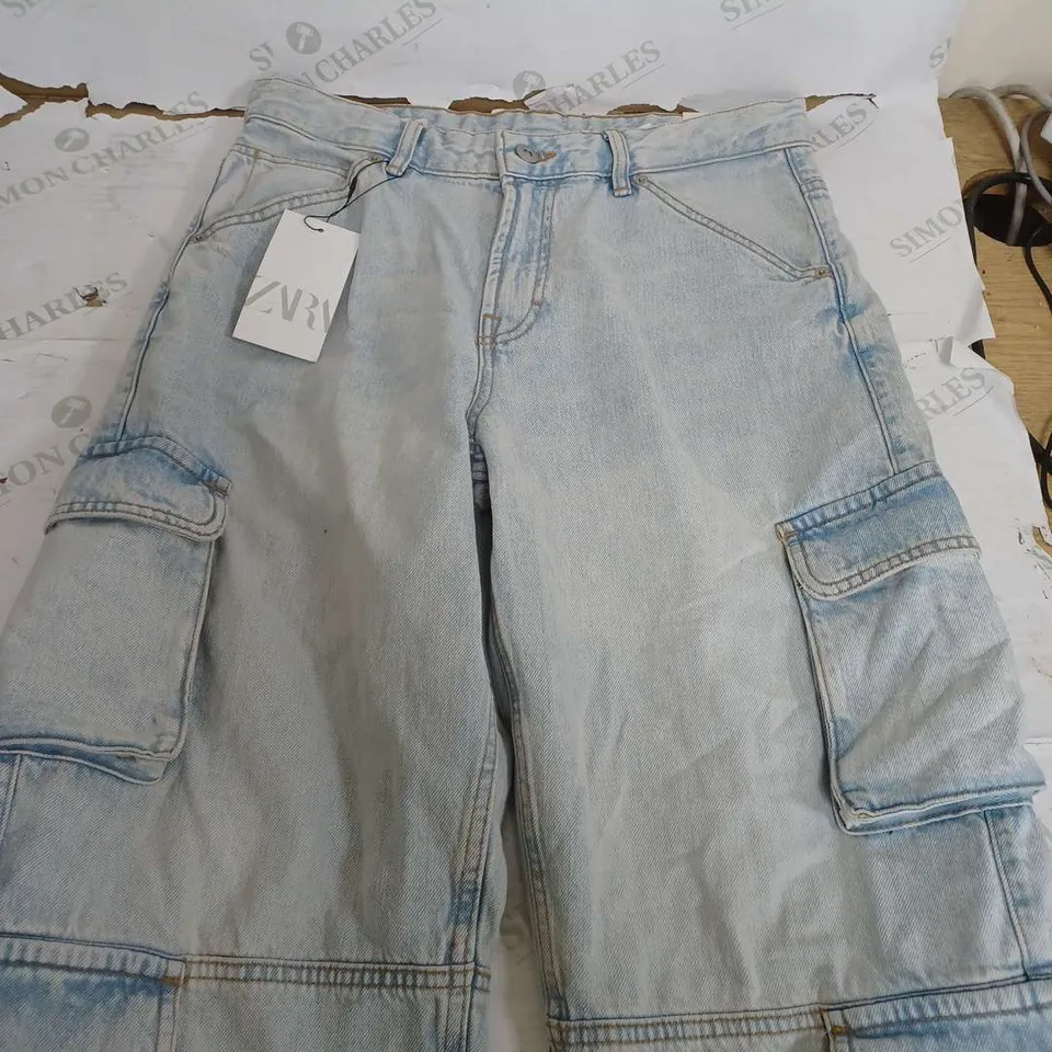 ZARA STRAIGHT CARGO LIGHT DENIM JEANS - EUR 40