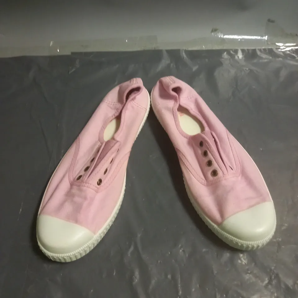 MINI BODEN SLIP ON PUMPS PINK SIZE EU 38