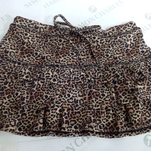 URBAN OUTFITTERS ARCHIVE SKIRT - XS