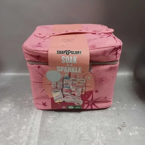 SOAP & GLORY SOAK IN THE SPARKLE GIFT COLLECTION