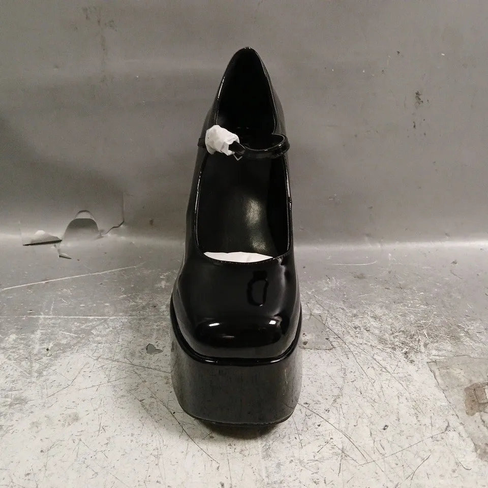 BOXED PAIR OF KOI PLATFORM BLOCK HEELS IN BLACK SIZE UK 8