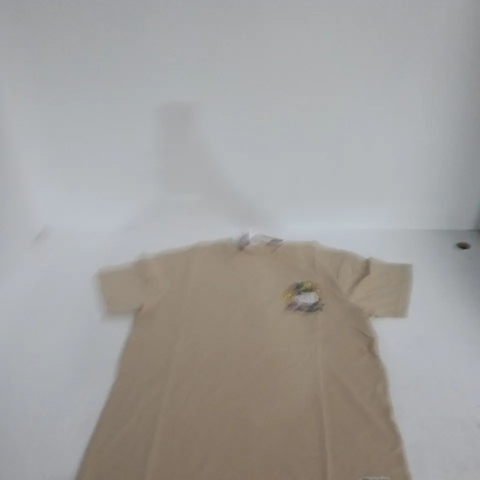 THE NORTH FACE MENS T-SHIRT – BEIGE, SIZE M/M 