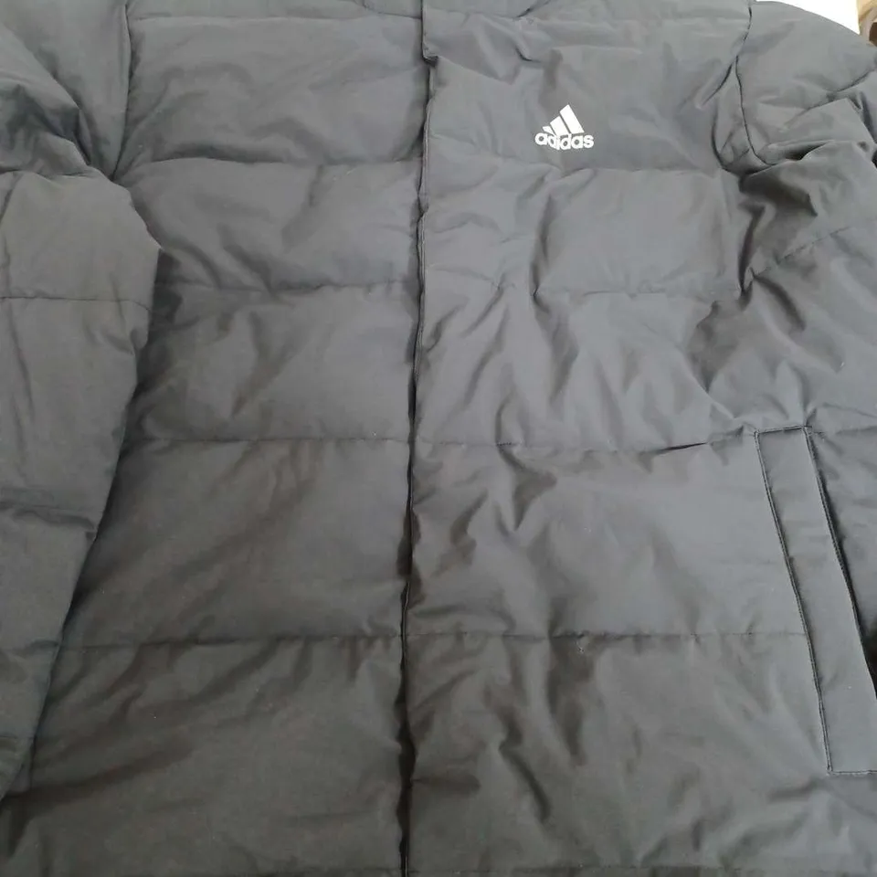 ADIDAS PADDED JACKET IN BLACK - MEDIUM