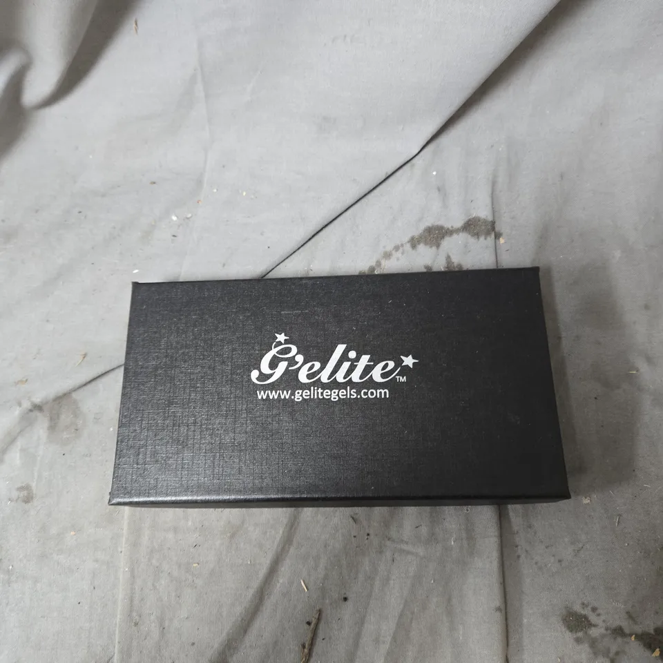 BOX OF APPROXIMATELY 50 GEILITE GEL NAIL BRUSH SETS