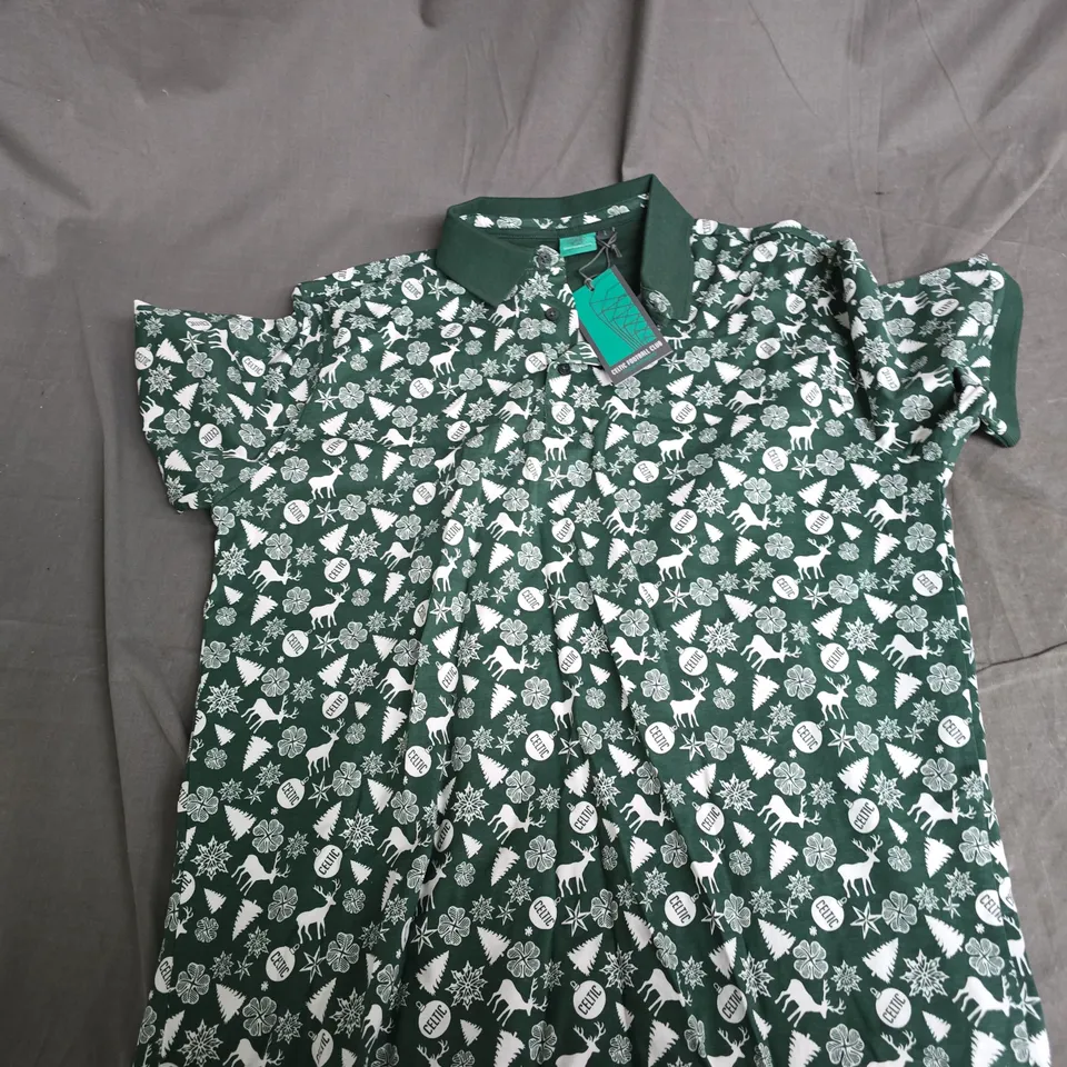 BOX OF APPROXIMATELY 15 ASSORTED CLOTHING ITEMS TO INCLUDE: WHITE SHIRT AND CELTIC SHIRT