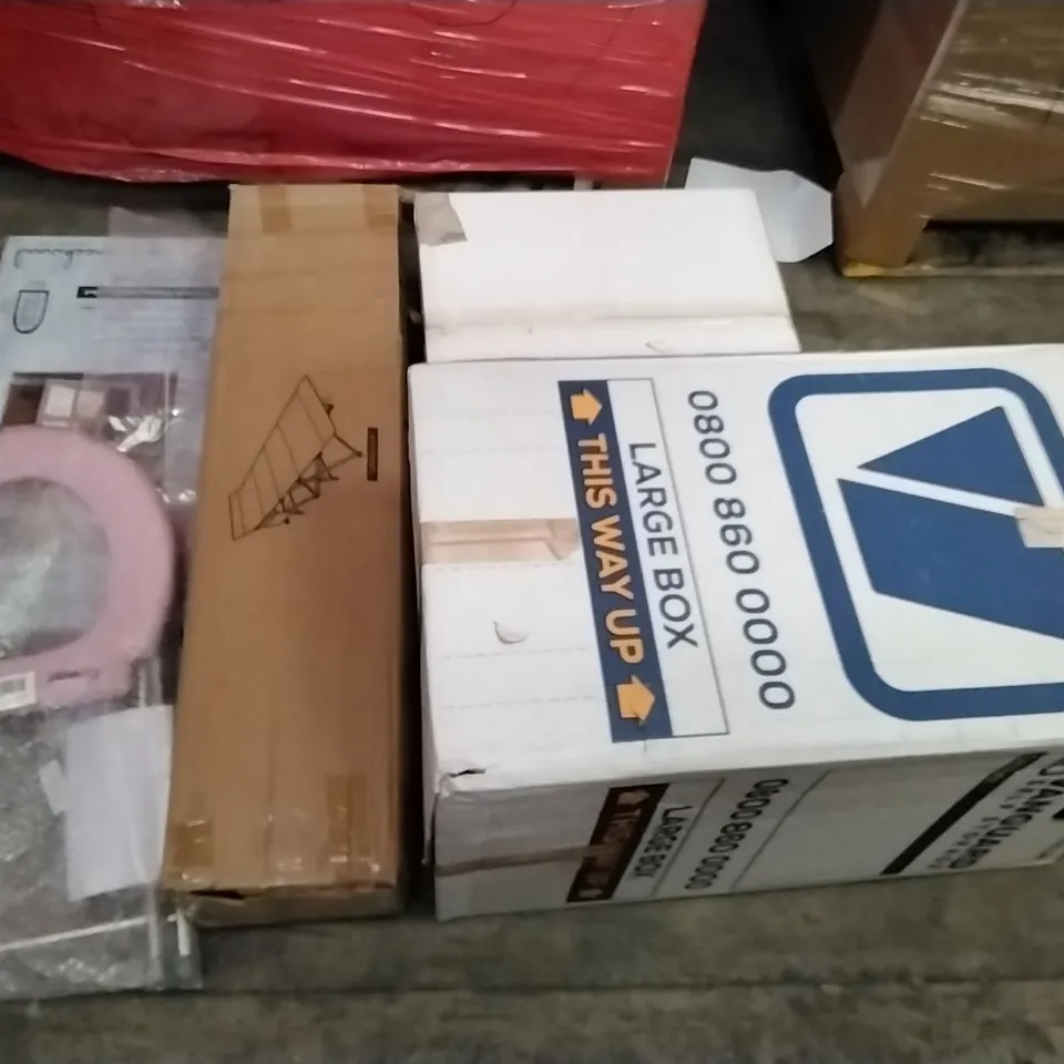 PALLET OF ASSORTED ITEMS INCLUDING WOODEN FRAME CORK BOARDED, AEROBIC STEP, CAMPING COT, MODENA MIRROR, ALPHA CAMP CAMPING CHAIR, SLANT LEG POPUP CANOPY