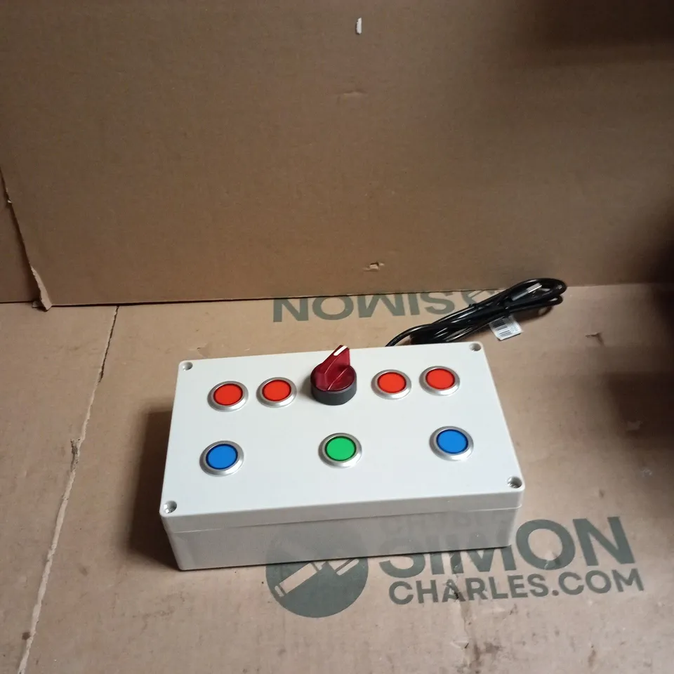 TS CONTROLLERS DOOR PANEL