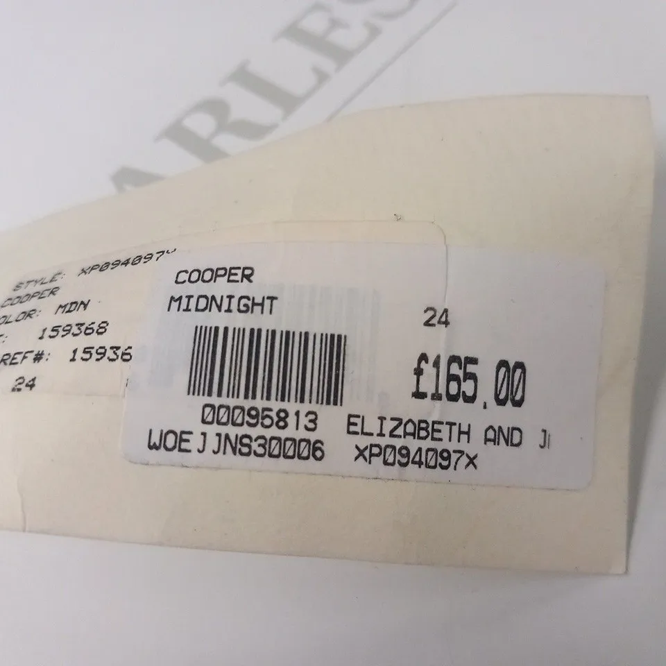 TEXTILE ELIZABETH AND JAMES COOPER MIDNIGHT JEANS SIZE 24