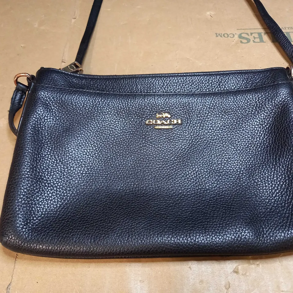WOMENS COACH LEATHER BAG