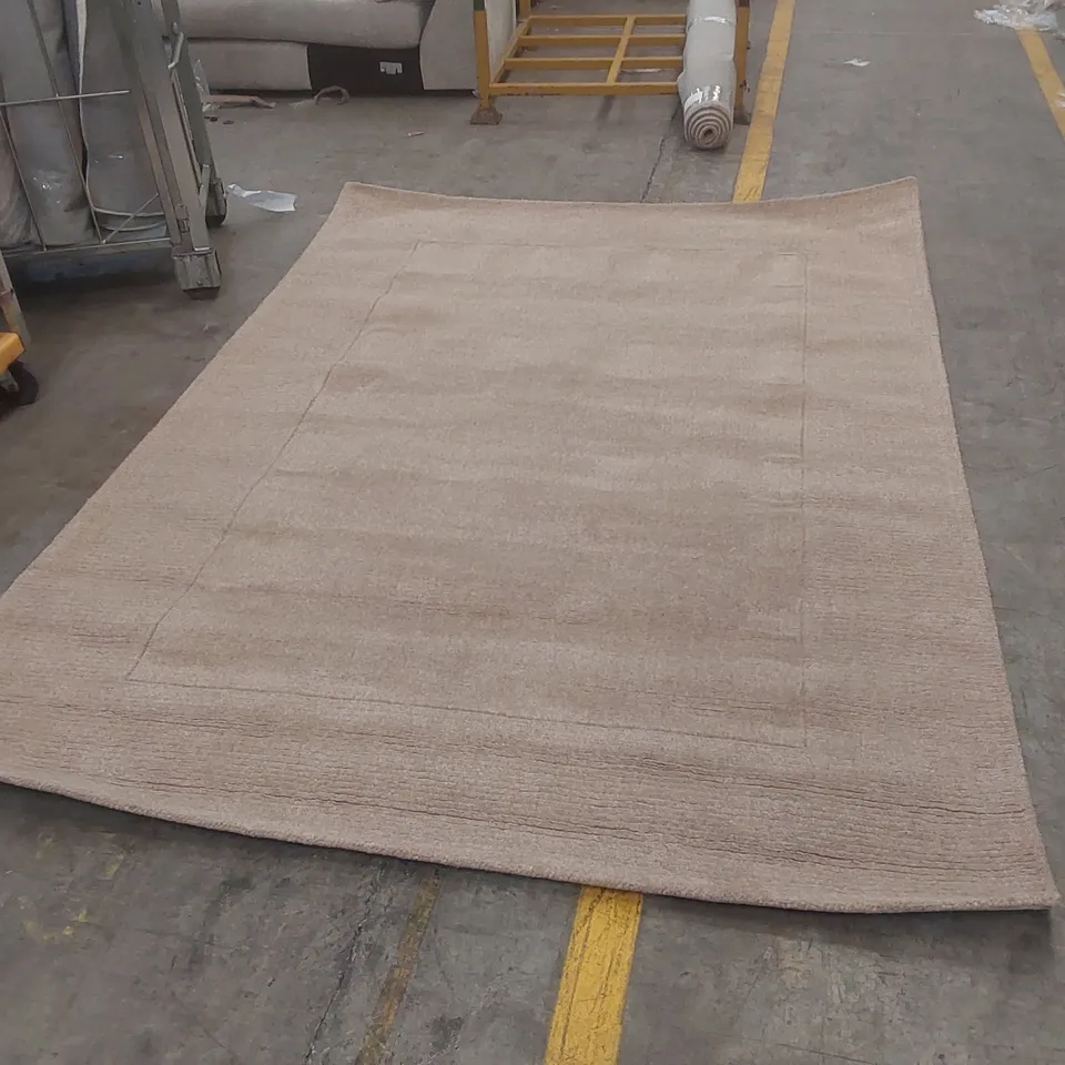 QUALITY DESIGNER AREA RUG - APPROXIMATELY 285 x 200cm