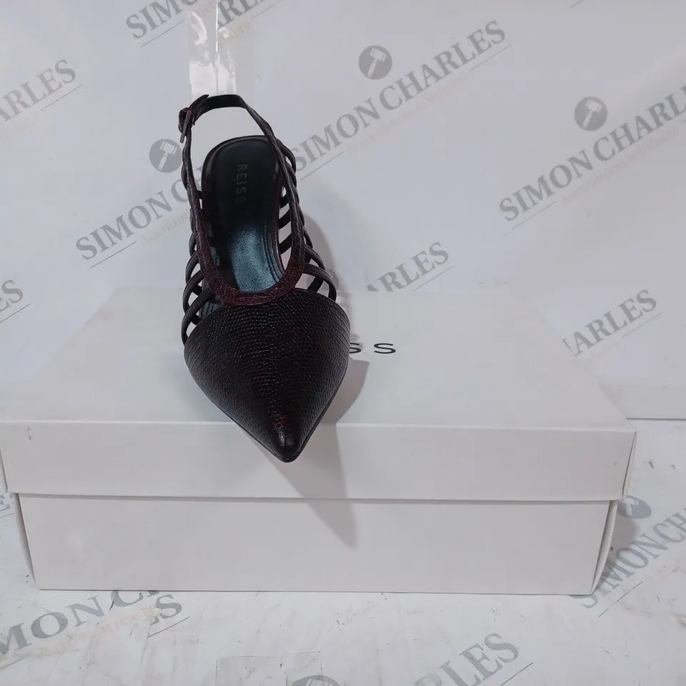 BOXED PAIR OF REISS DAPHNE SLINGBACK HEELS IN POMEGRANATE SIZE 6