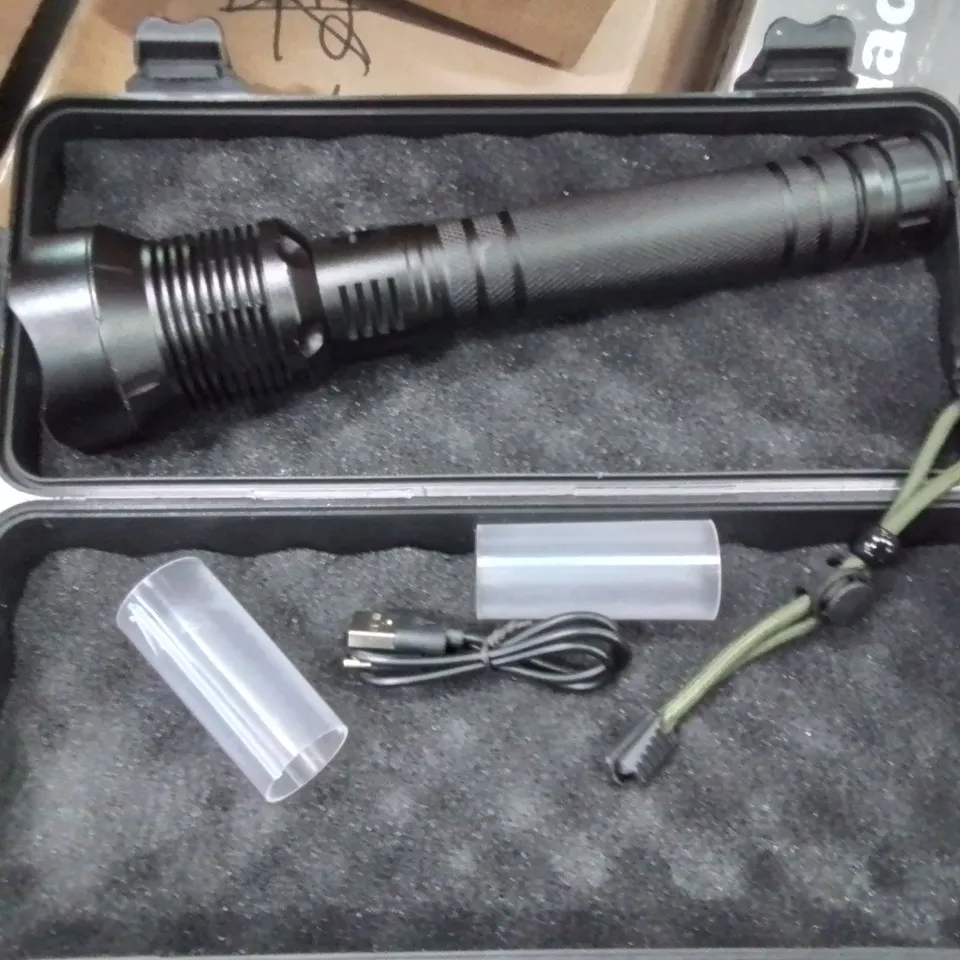 BOXED POWER STYLE HIGH QUALITY POWERFUL LED TORCH