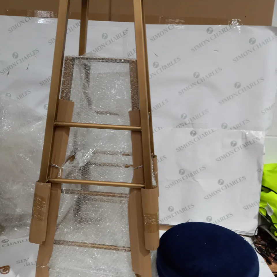 SE OF 2 GOLD STOOLS WITH BLUE VELET SEATS