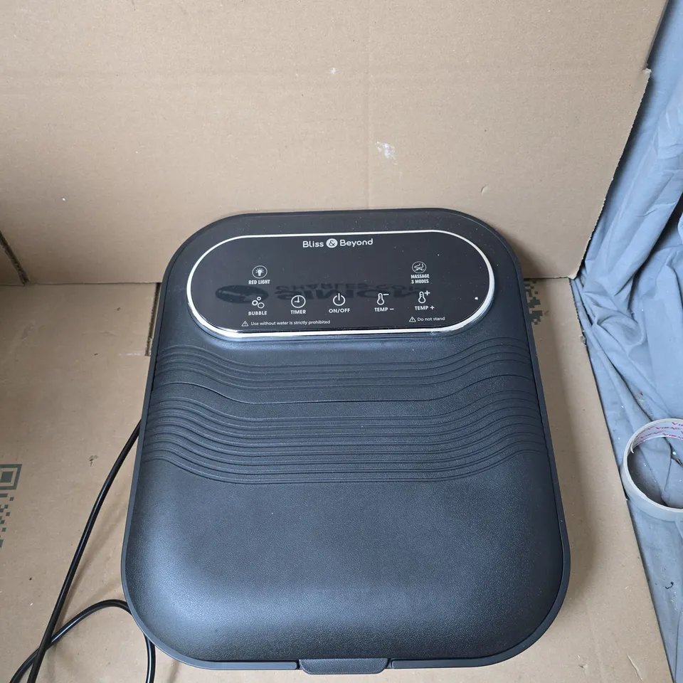 BOXED BLISS & BEYOND FOLDABLE FOOT SPA